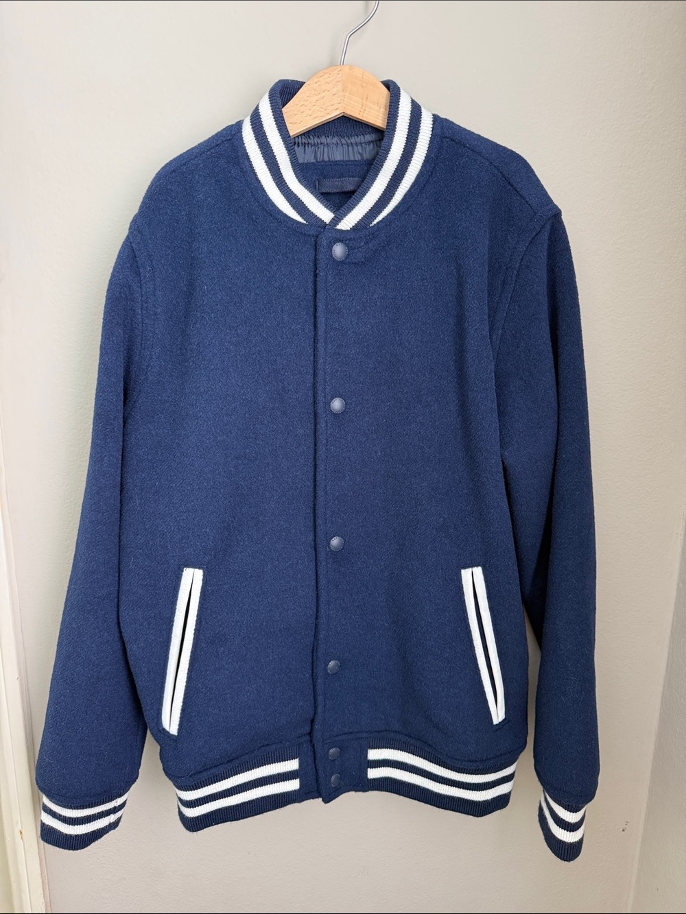 GAP KIDS VARSITY JACKET SIZE XL